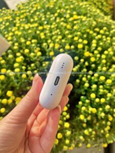 Tai nghe Bluetooth AirPods Pro 2 MagSafe Charge