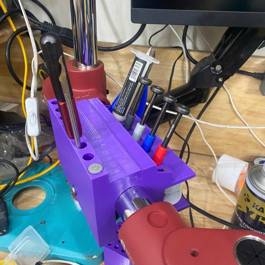 Giá kẹp tay xoay DTVN 004 cắm tô vít, kìm panh - nhíp, thiếc hàn, mỡ hàn đa năng