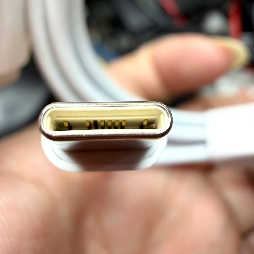Dây cáp sạc Type C to Lightning
